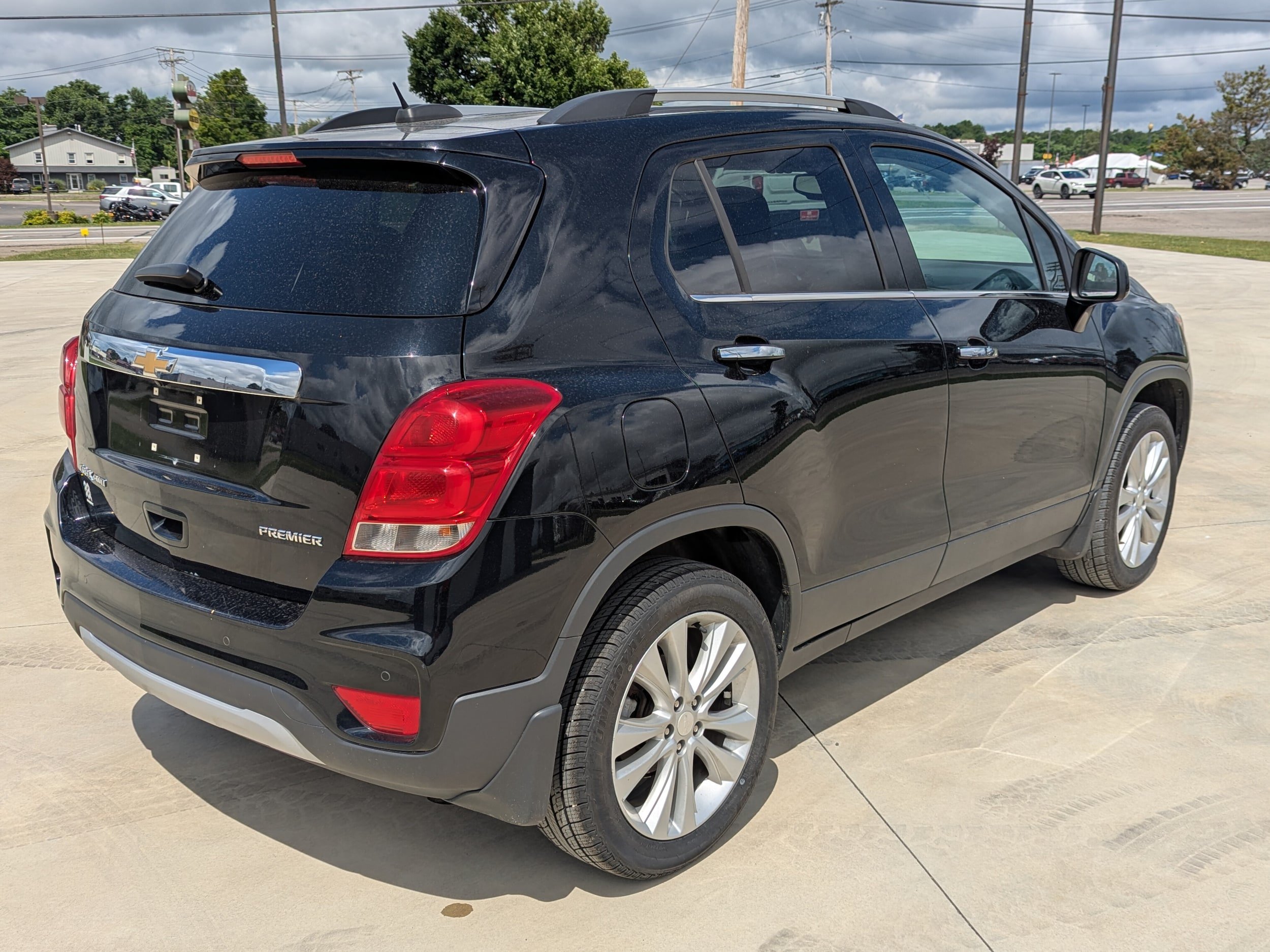 Used 2019 Chevrolet Trax Premier w/ LPO, Protection Package AWD/4WD image 5