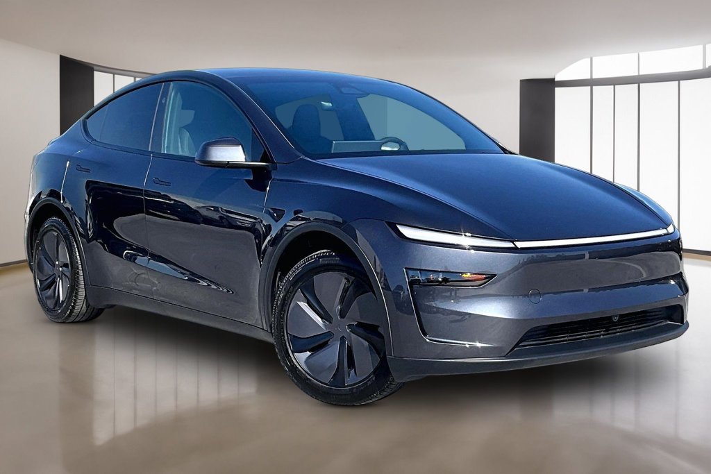 Used 2026 Tesla Model Y 2WD image 3