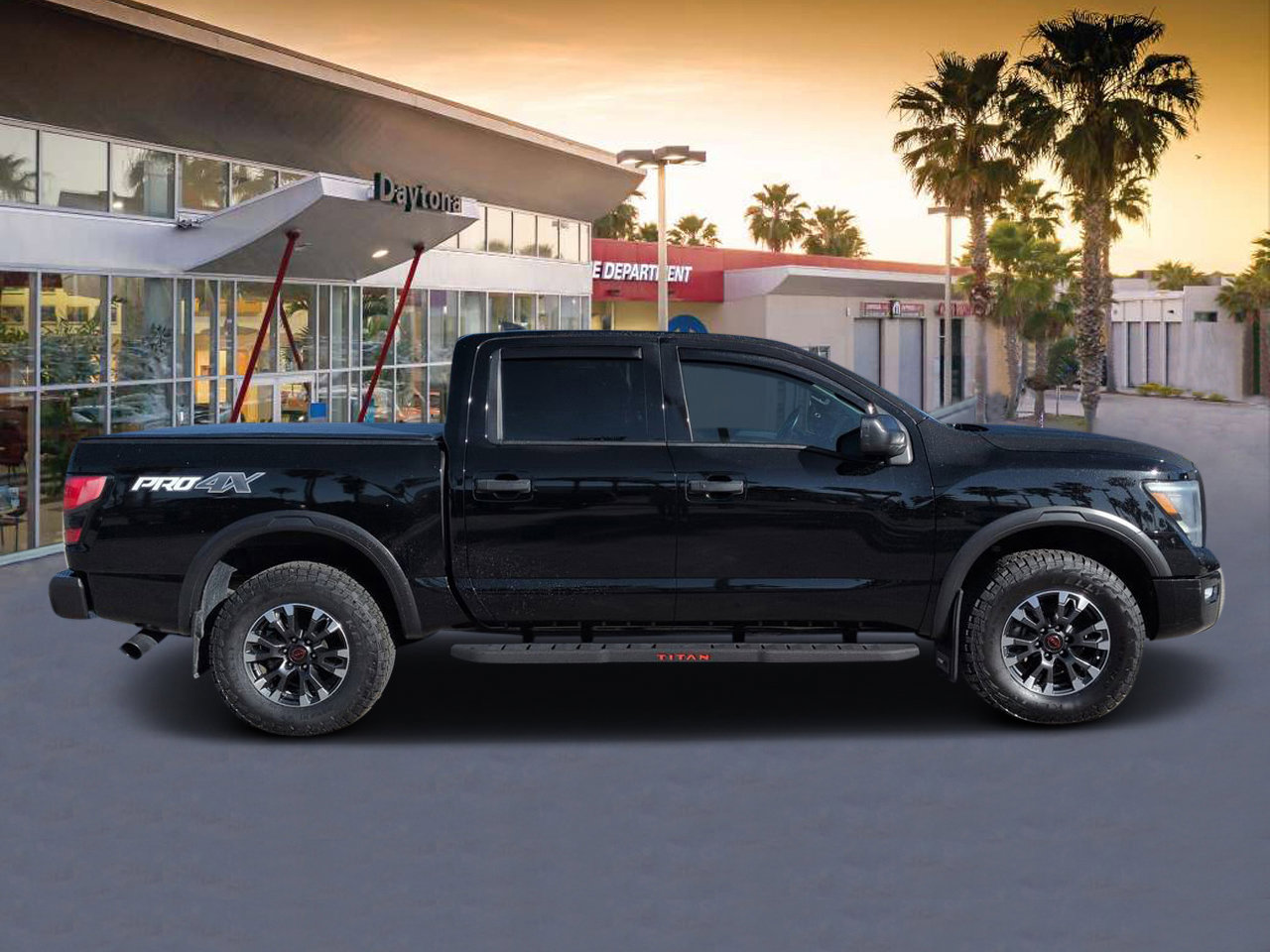 Used 2024 Nissan Titan PRO-4X w/ Off Road Protection Package image 2