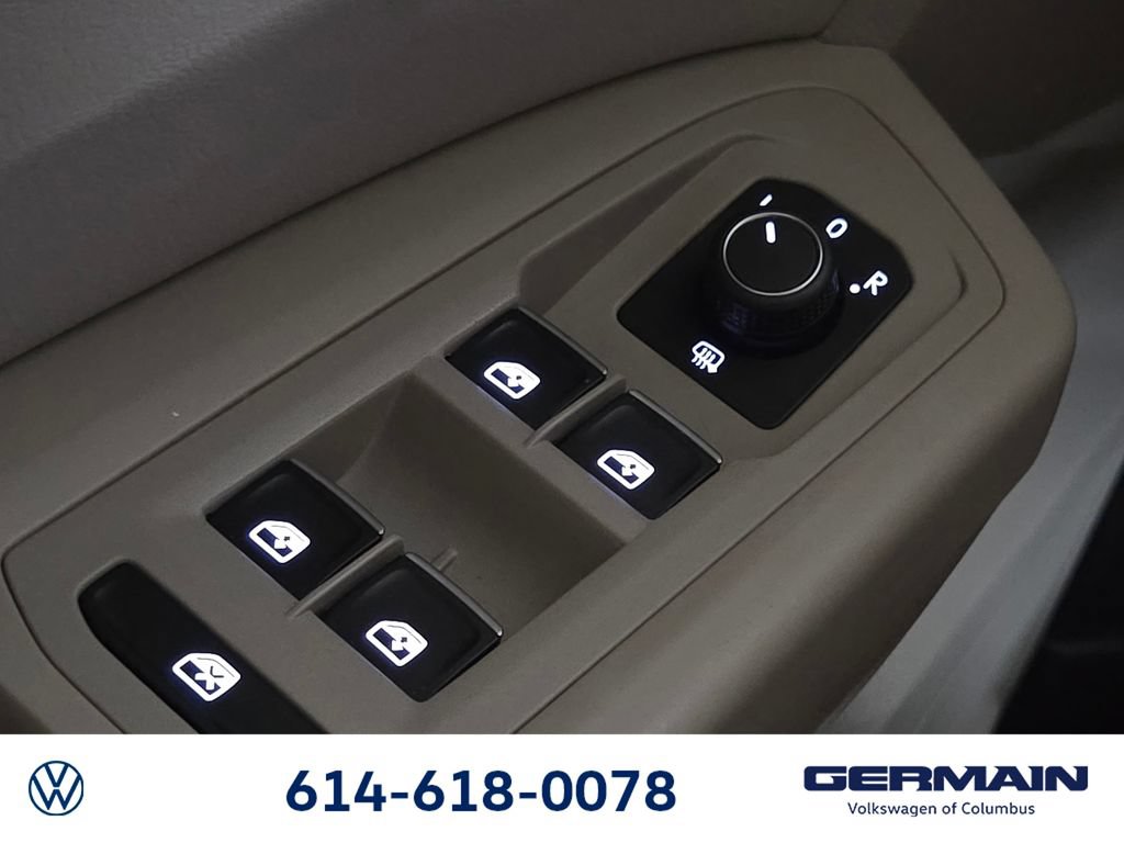 Used 2018 Volkswagen Atlas SEL AWD/4WD image 31