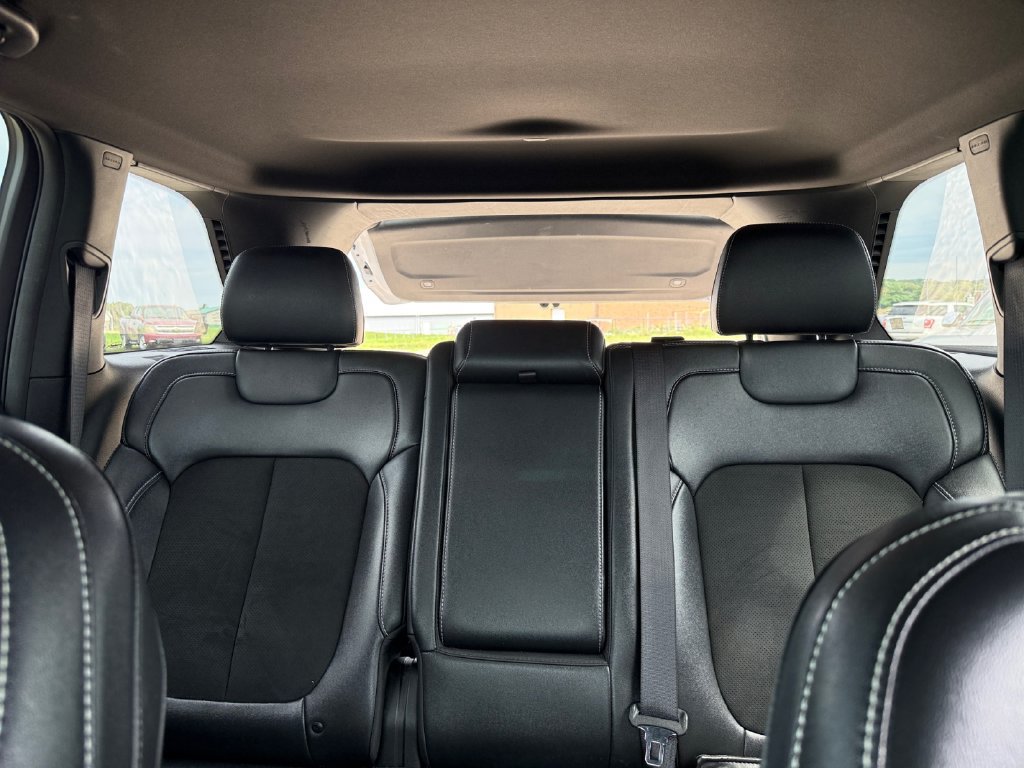 Used 2024 Jeep Grand Cherokee Altitude RWD image 46