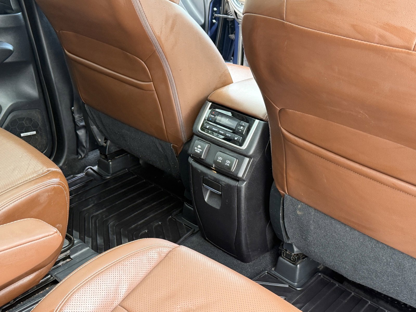 Used 2019 Subaru Ascent Touring image 23