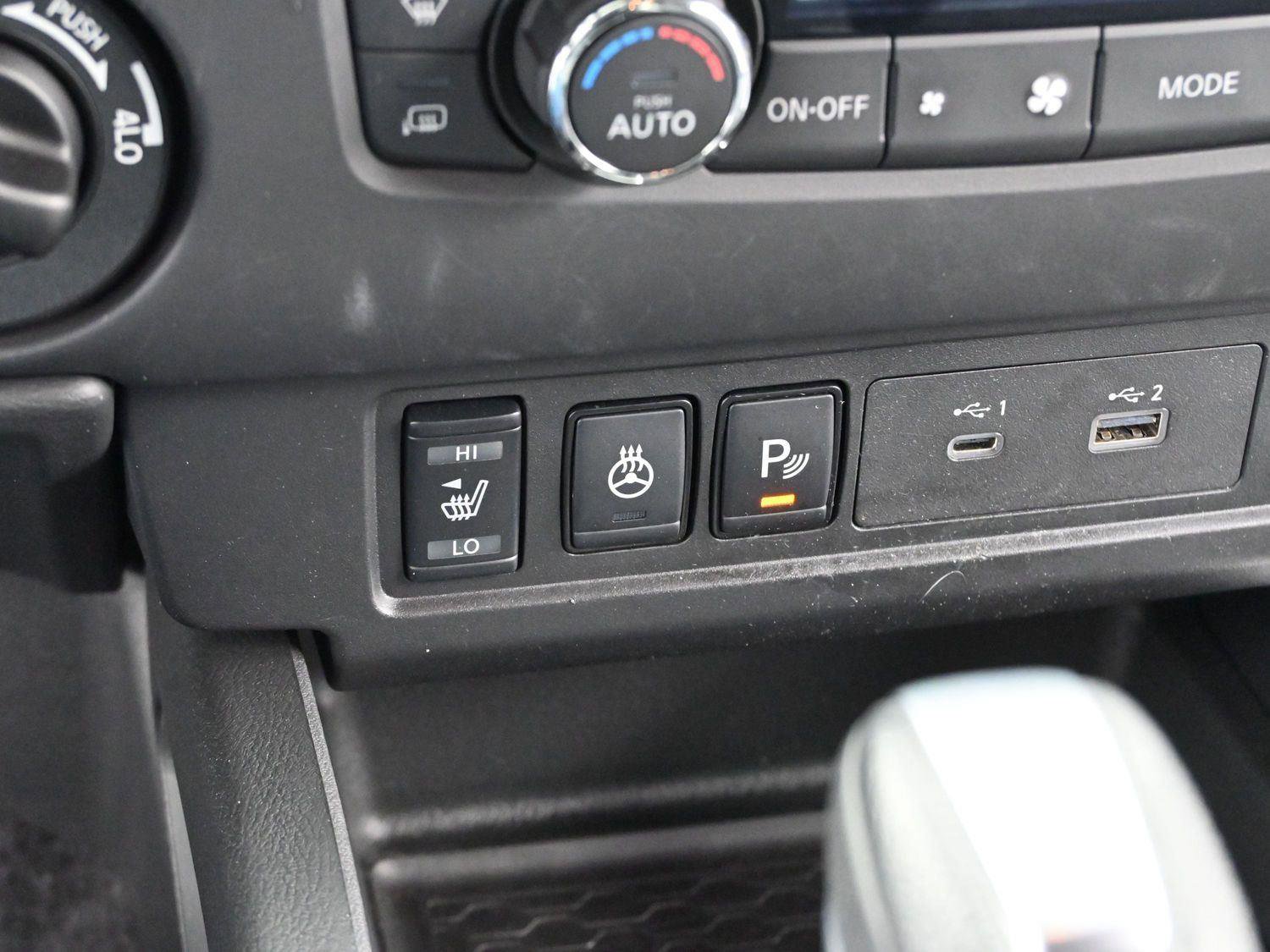 Used 2024 Nissan Frontier SV w/ Hardbody Edition image 22