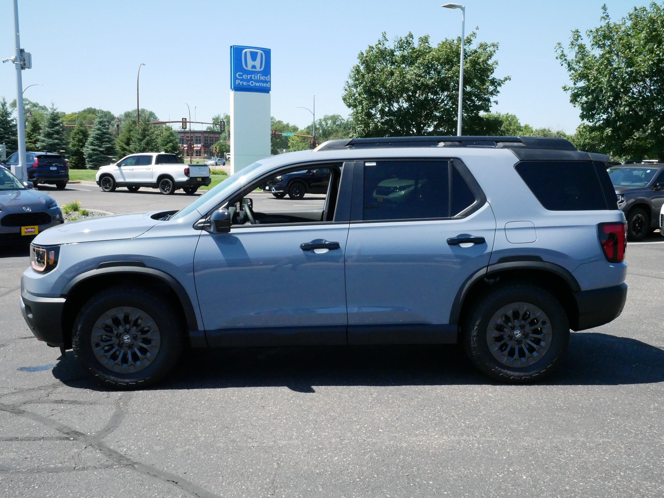Certified 2026 Honda Passport TrailSport image 4