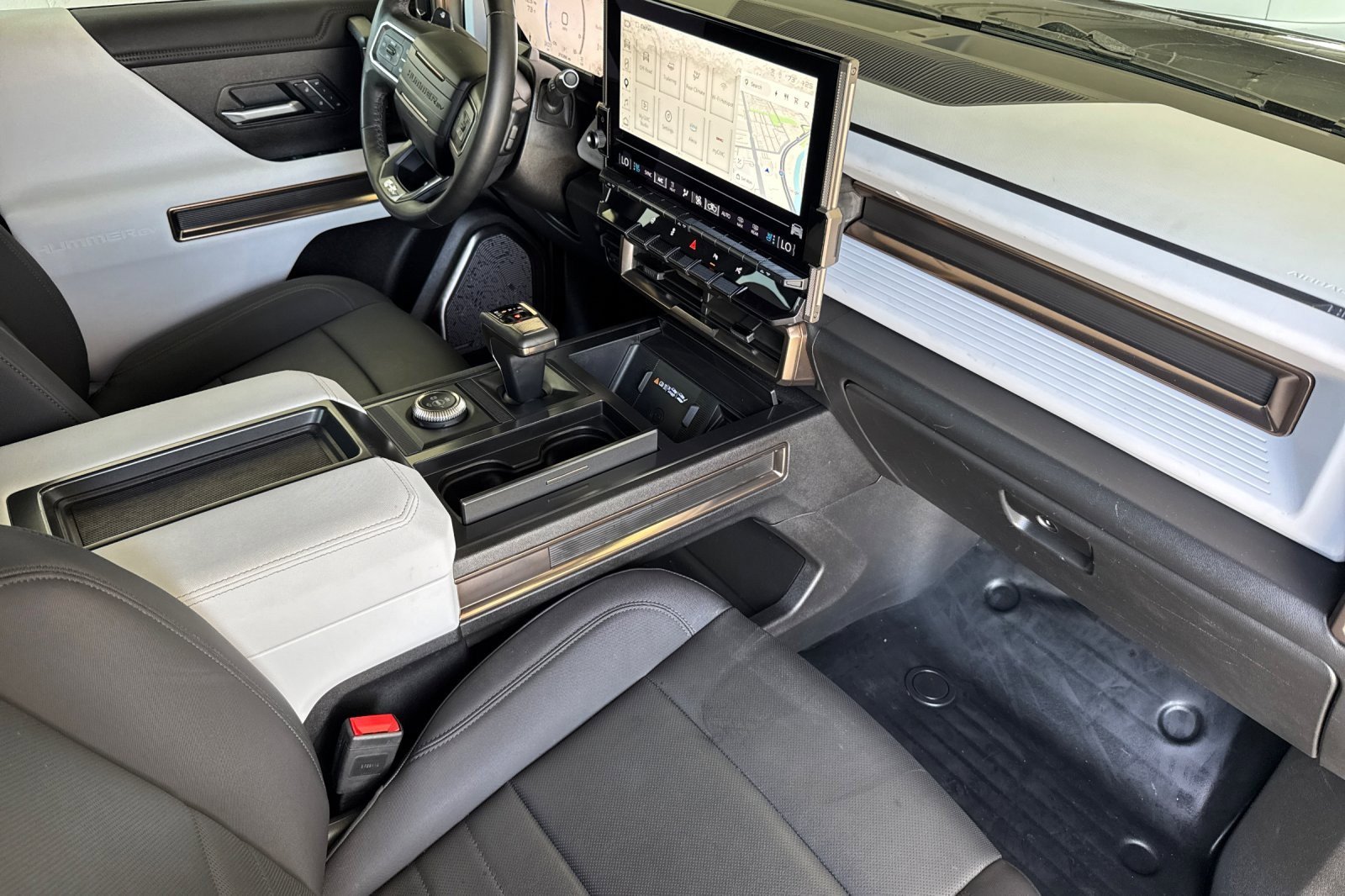 Used 2025 GMC Hummer EV 3X w/ LPO, Sport Package AWD/4WD image 14