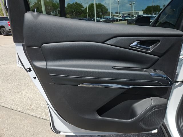 Used 2025 Chevrolet Traverse LT w/ Driver Confidence Package image 15