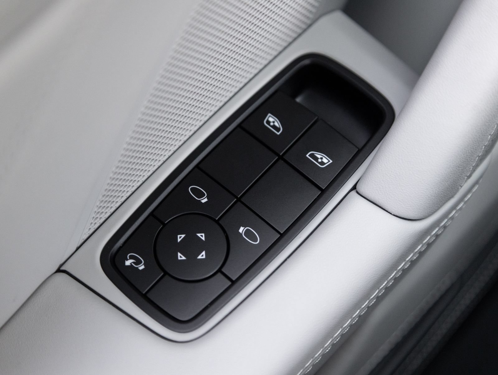 Certified 2026 Porsche 911 Turbo S AWD/4WD image 19