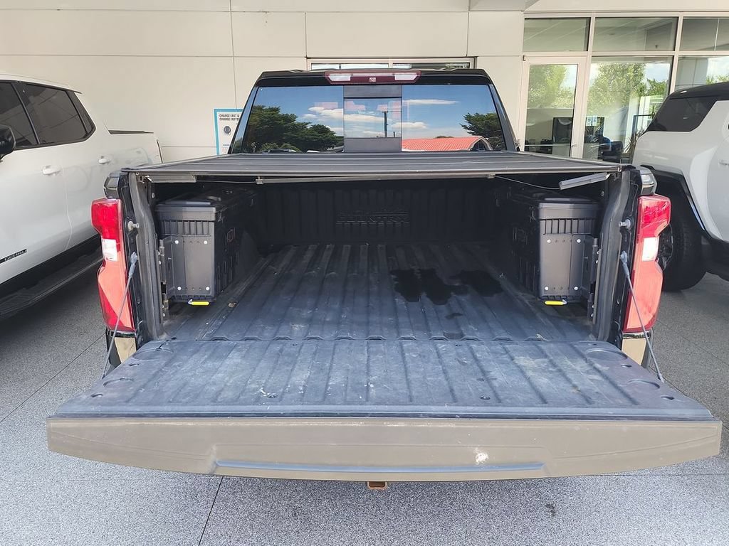 Certified 2019 Chevrolet Silverado 1500 High Country w/ Technology Package AWD/4WD image 26