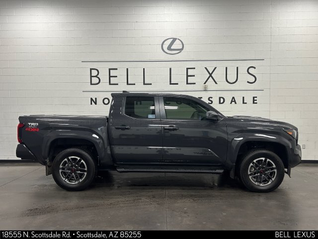 Used 2024 Toyota Tacoma TRD Sport AWD/4WD image 3