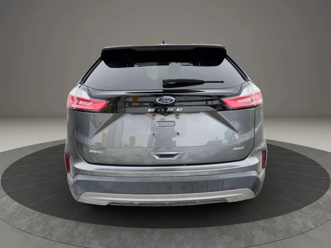 Used 2021 Ford Edge SEL w/ Cargo Accessory Package AWD/4WD image 5