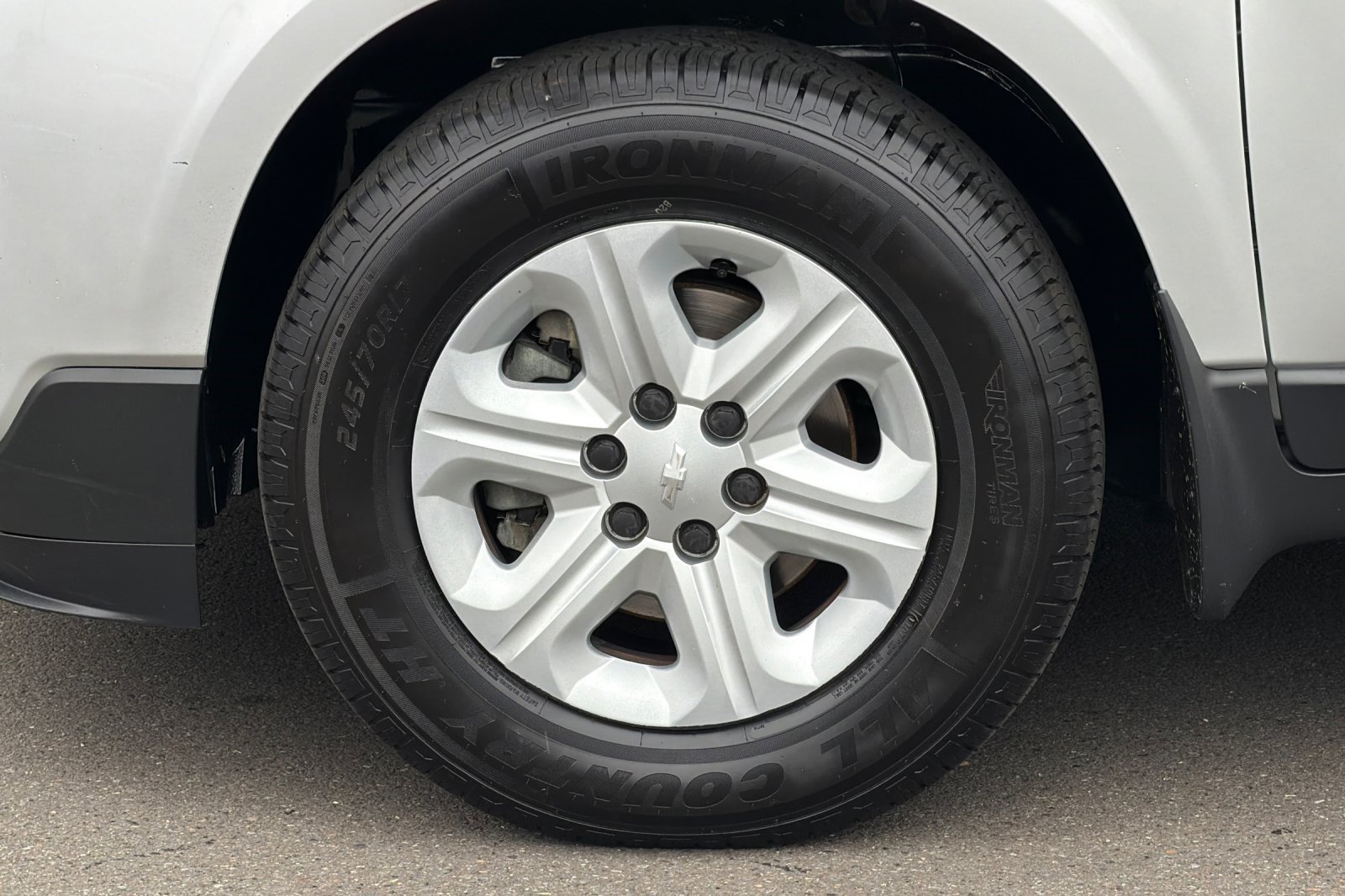 Used 2015 Chevrolet Traverse LS FWD image 27