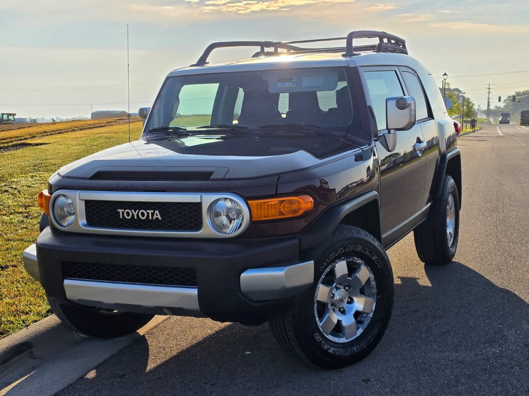Used 2007 Toyota FJ Cruiser 4WD w/ Convenience Pkg image 1