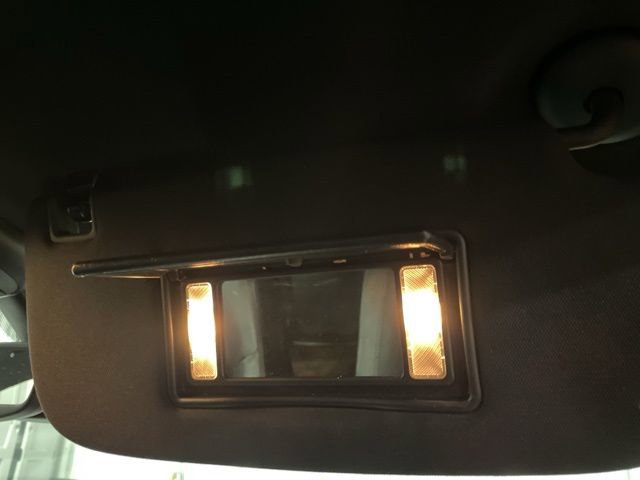 Used 2018 Jeep Grand Cherokee Altitude image 60