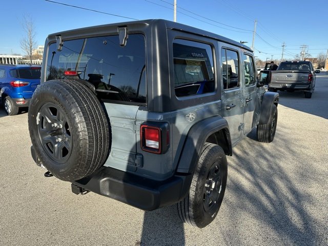 Used 2024 Jeep Wrangler Sport image 6