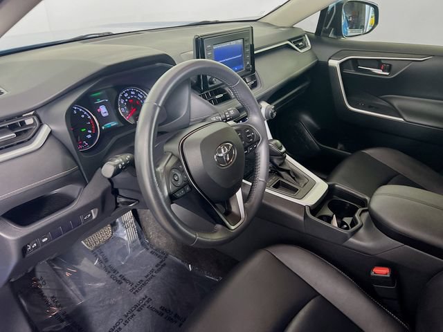 Used 2019 Toyota RAV4 XLE Premium FWD image 10