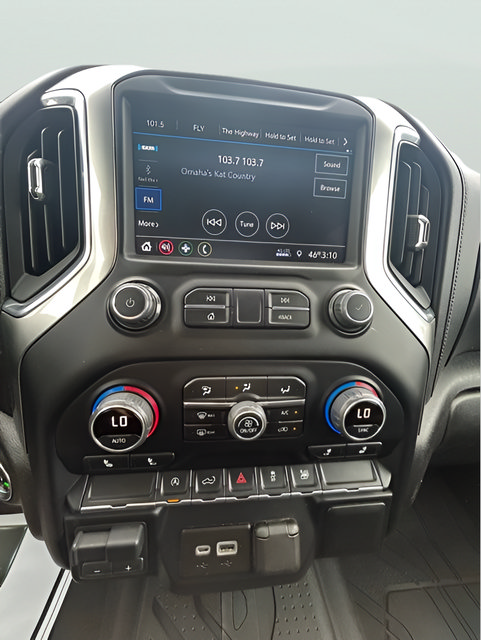 Used 2022 Chevrolet Silverado 1500 RST w/ Bed Protection Package AWD/4WD image 16