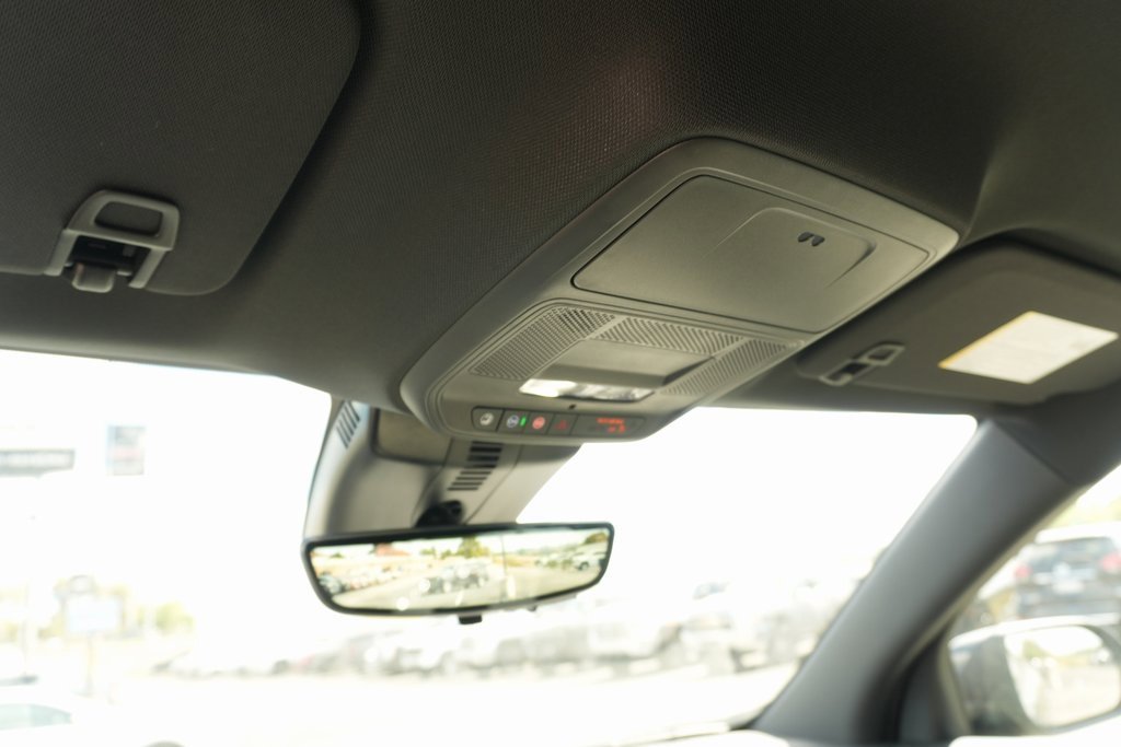 New 2026 Chevrolet Traverse LT w/ Driver Confidence Package image 25