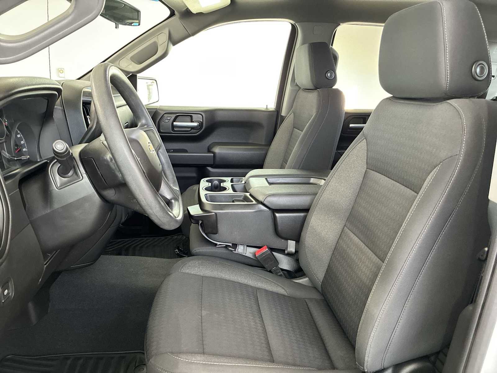 Used 2022 Chevrolet Silverado 1500 Custom image 13