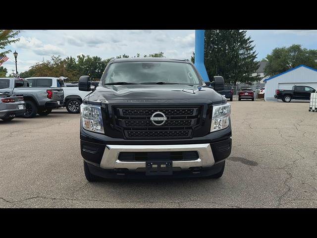 Used 2023 Nissan Titan SV AWD/4WD image 26