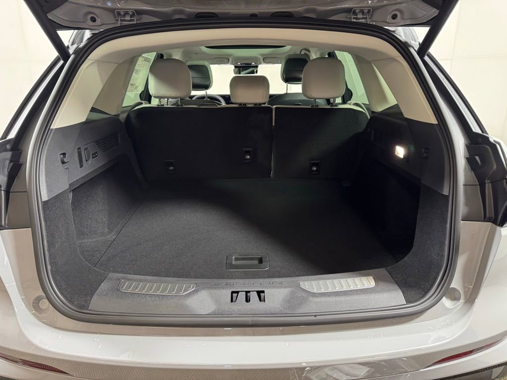 New 2026 Lincoln Nautilus Premier w/ Equipment Group 102A AWD/4WD image 59