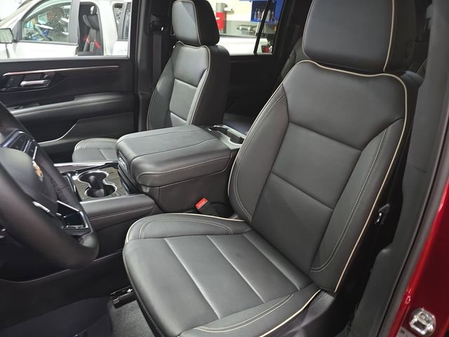 New 2026 Chevrolet Suburban Premier w/ Sun And Tow Package image 19