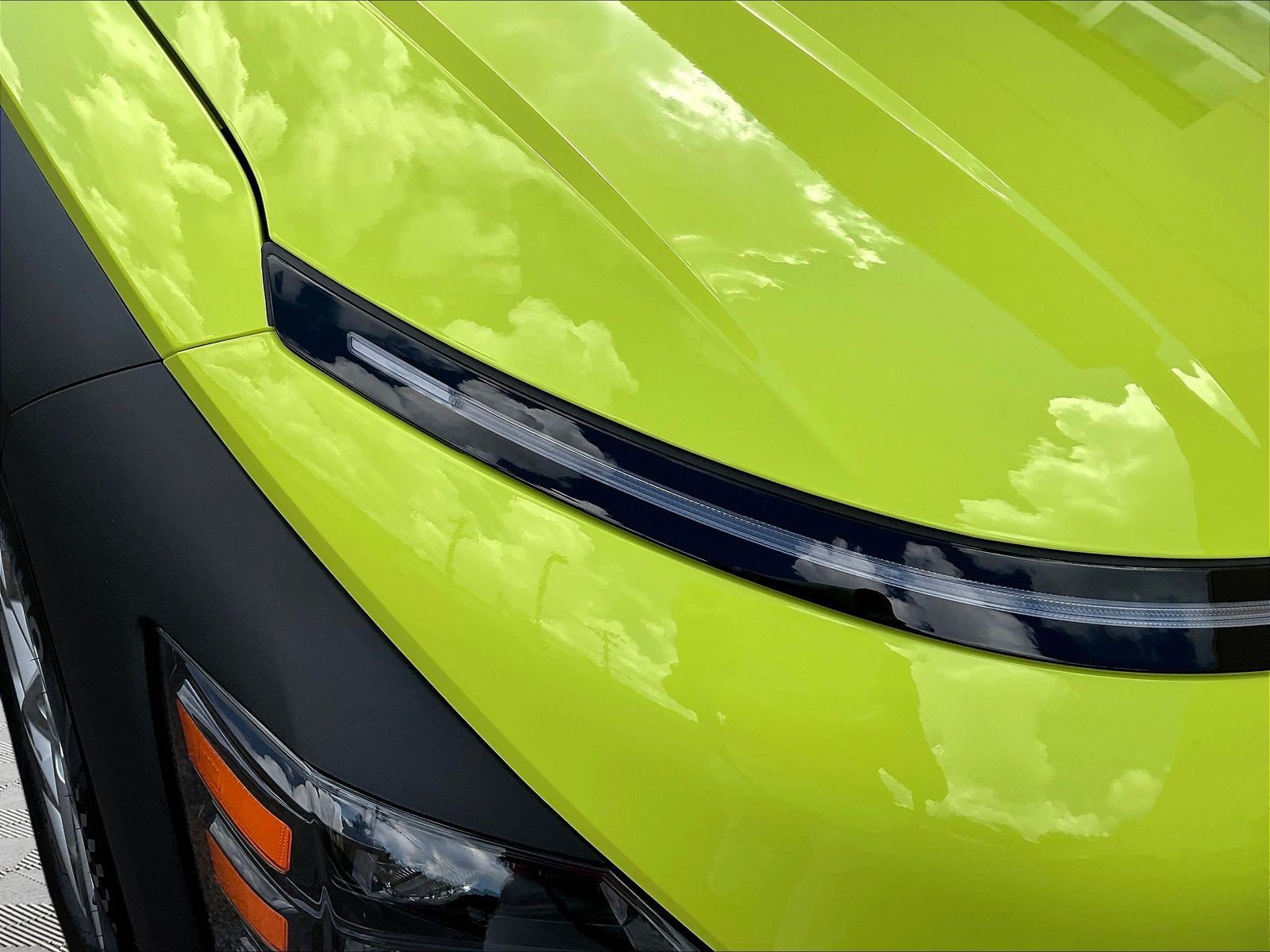 New 2027 Hyundai Kona SE AWD/4WD image 8