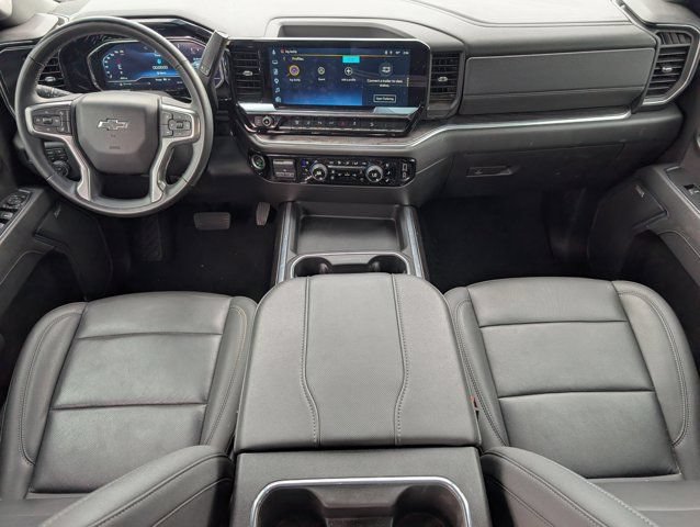 Used 2025 Chevrolet Silverado 2500 LTZ w/ LTZ Plus Package AWD/4WD image 5