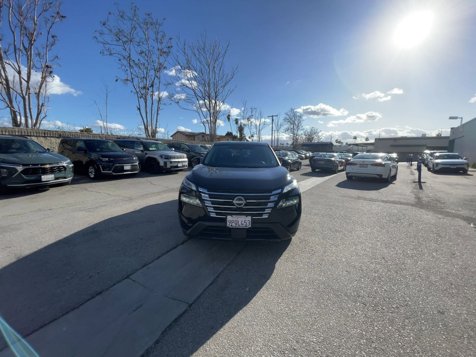 Used 2025 Nissan Rogue SV FWD image 16