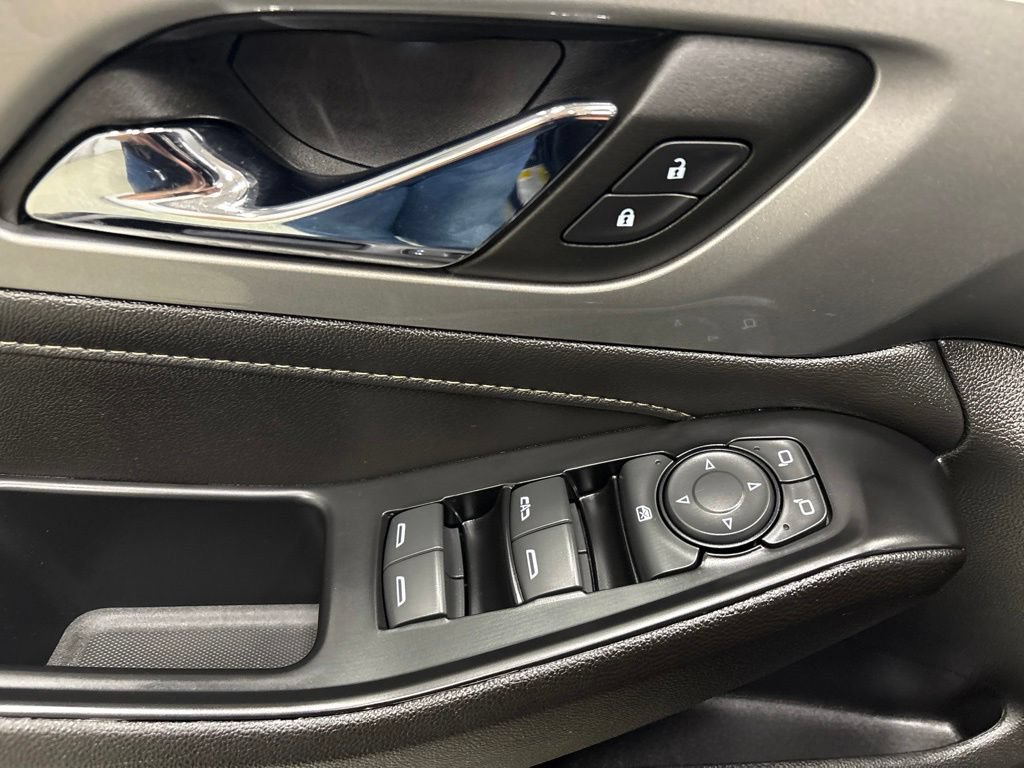 Used 2023 Chevrolet Traverse LT AWD/4WD image 15