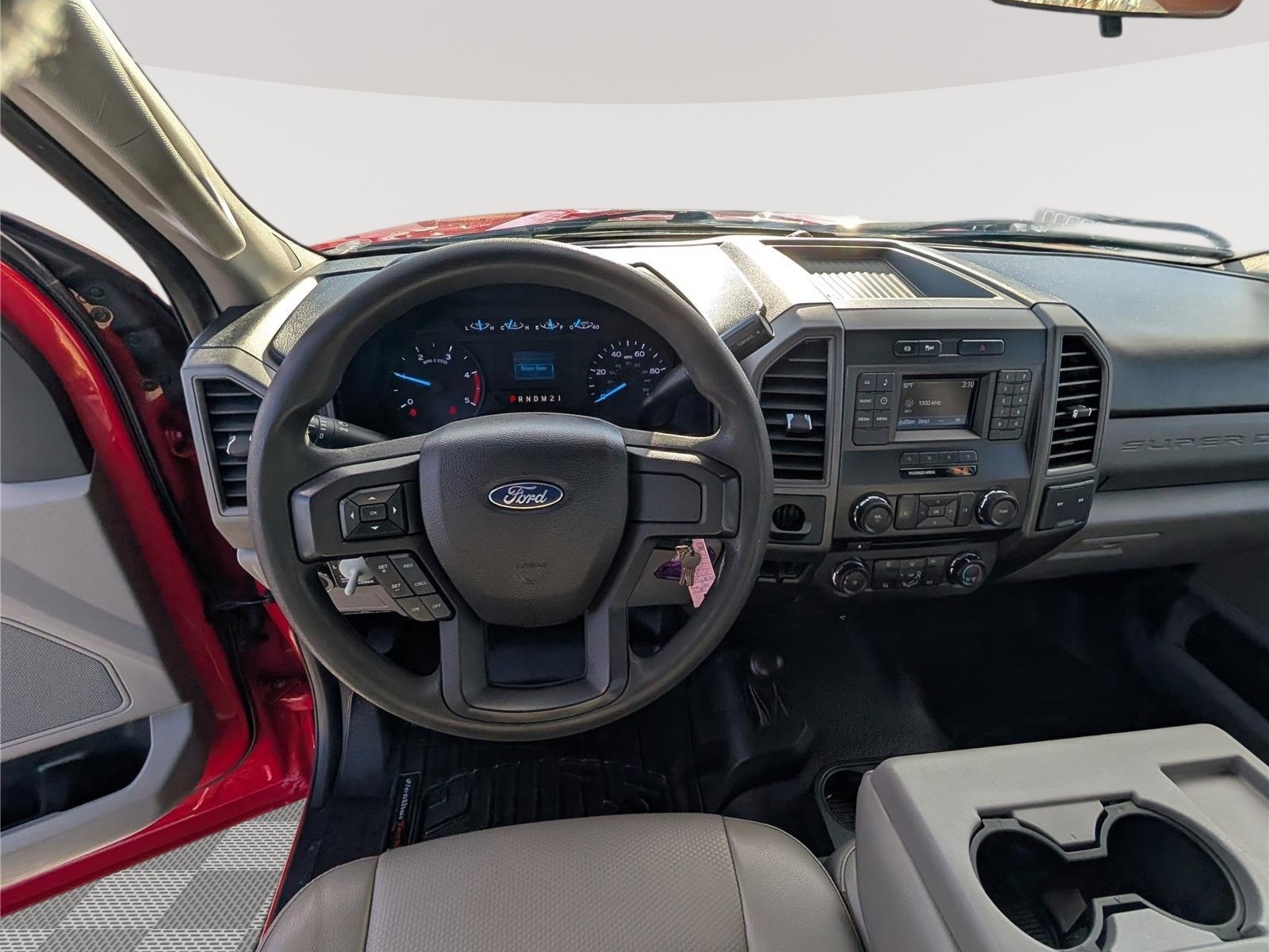 Used 2017 Ford F550 4x4 Regular Cab Super Duty image 16