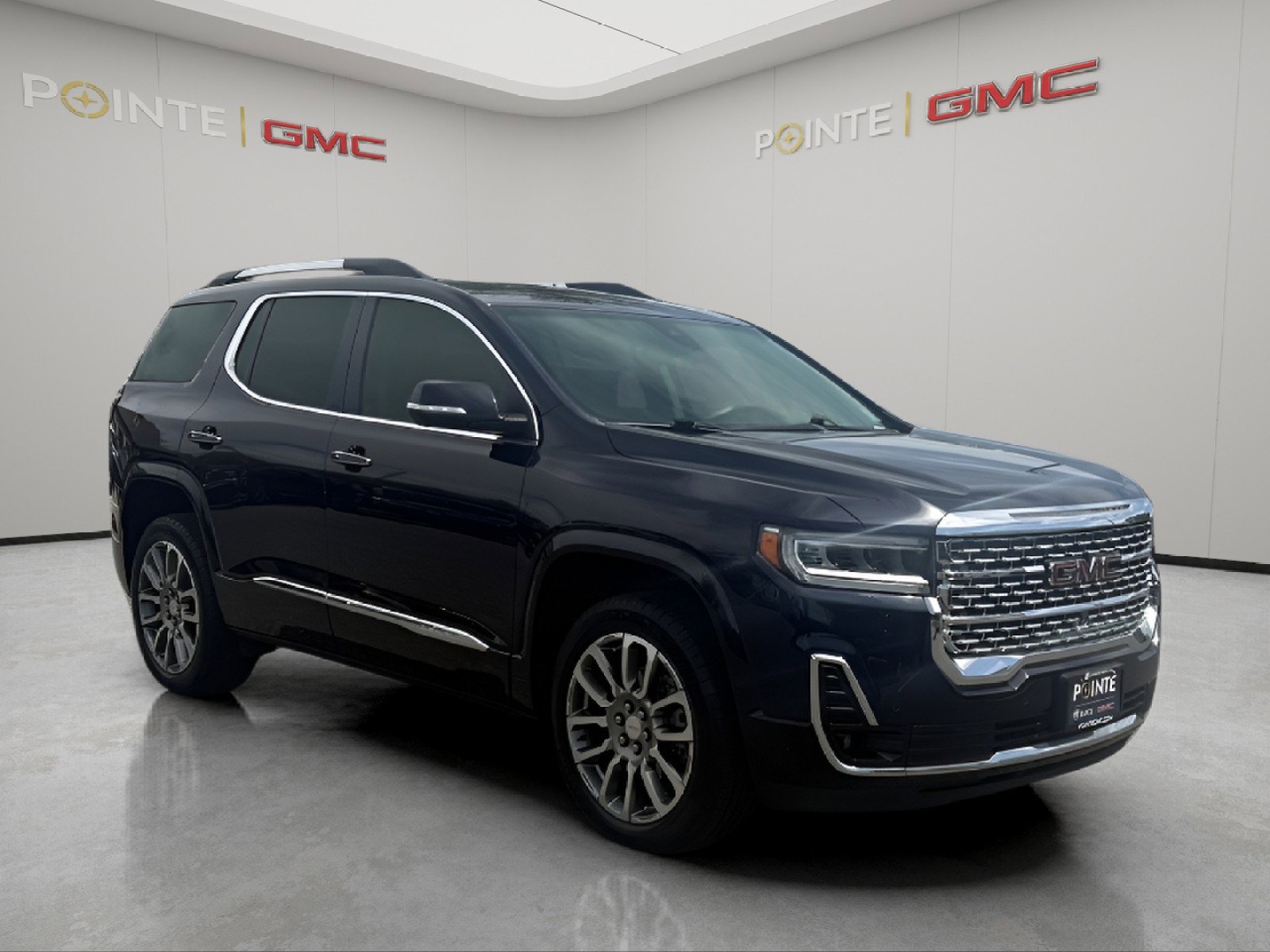Used 2022 GMC Acadia Denali w/ Denali Technology Package