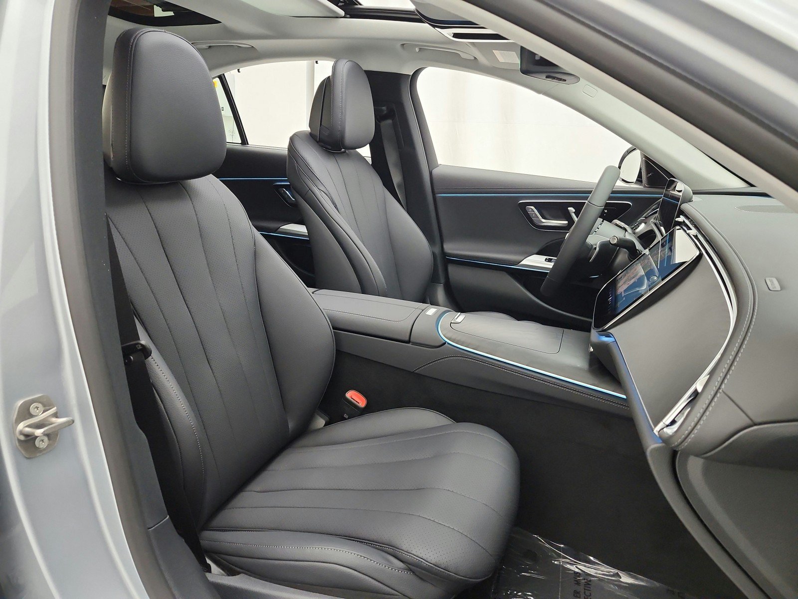 New 2027 Mercedes-Benz E 450 4MATIC Sedan image 15