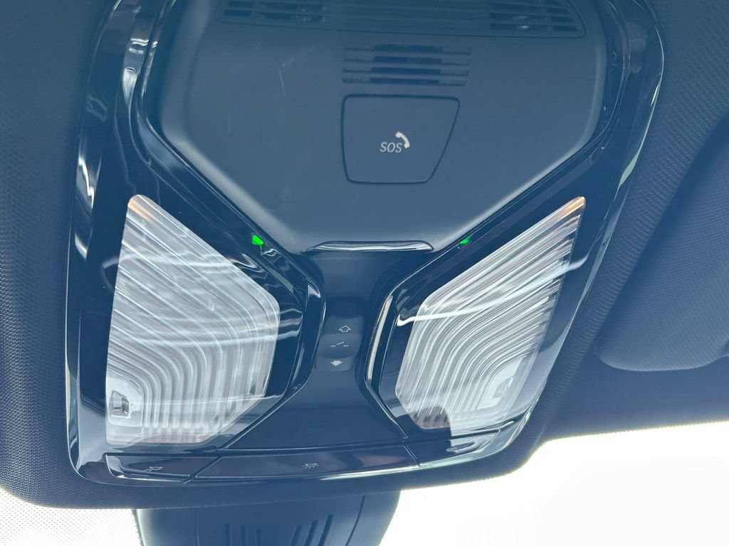 Used 2020 BMW X5 sDrive40i w/ Executive Package RWD image 20