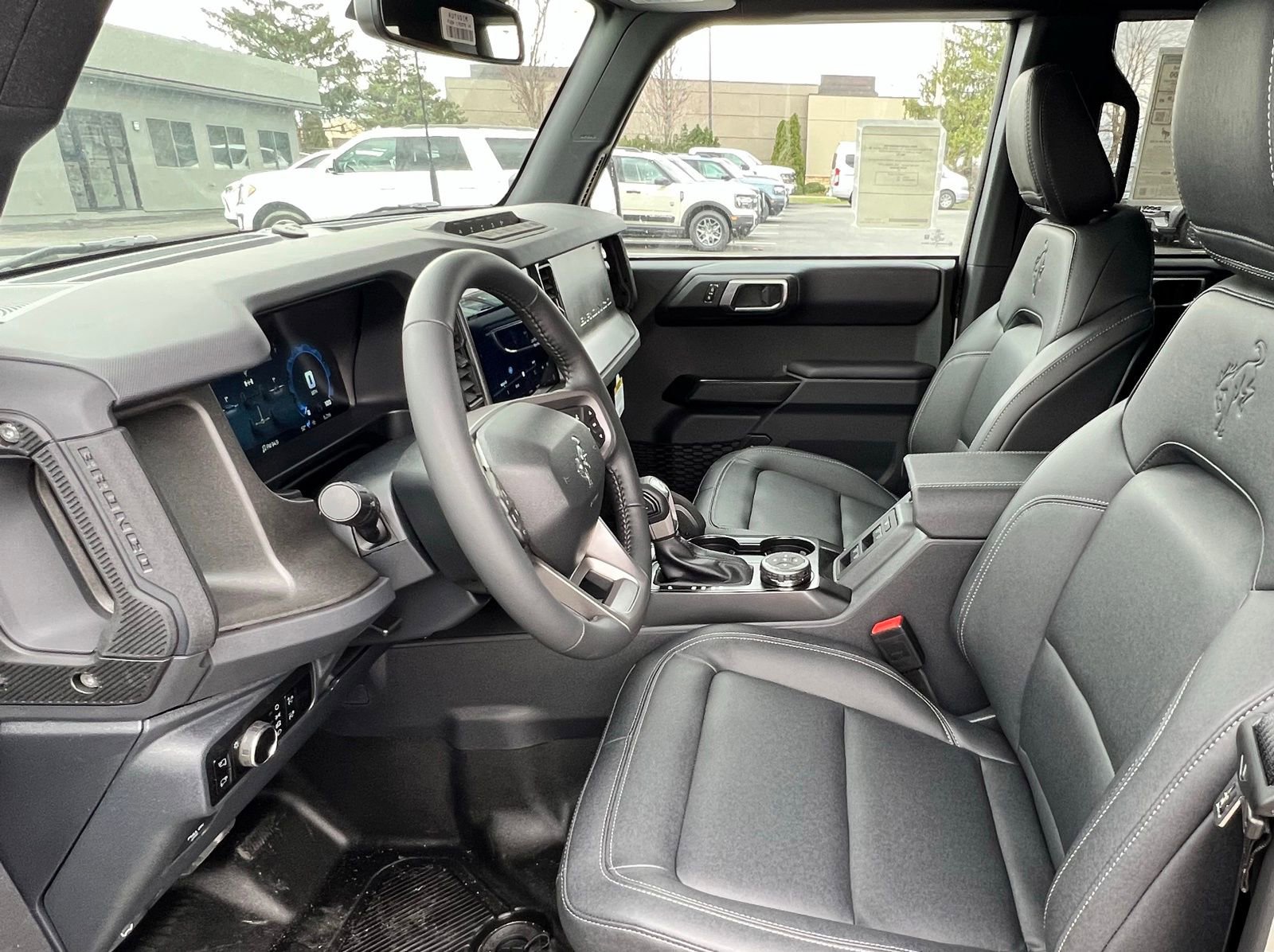 New 2025 Ford Bronco Badlands image 13