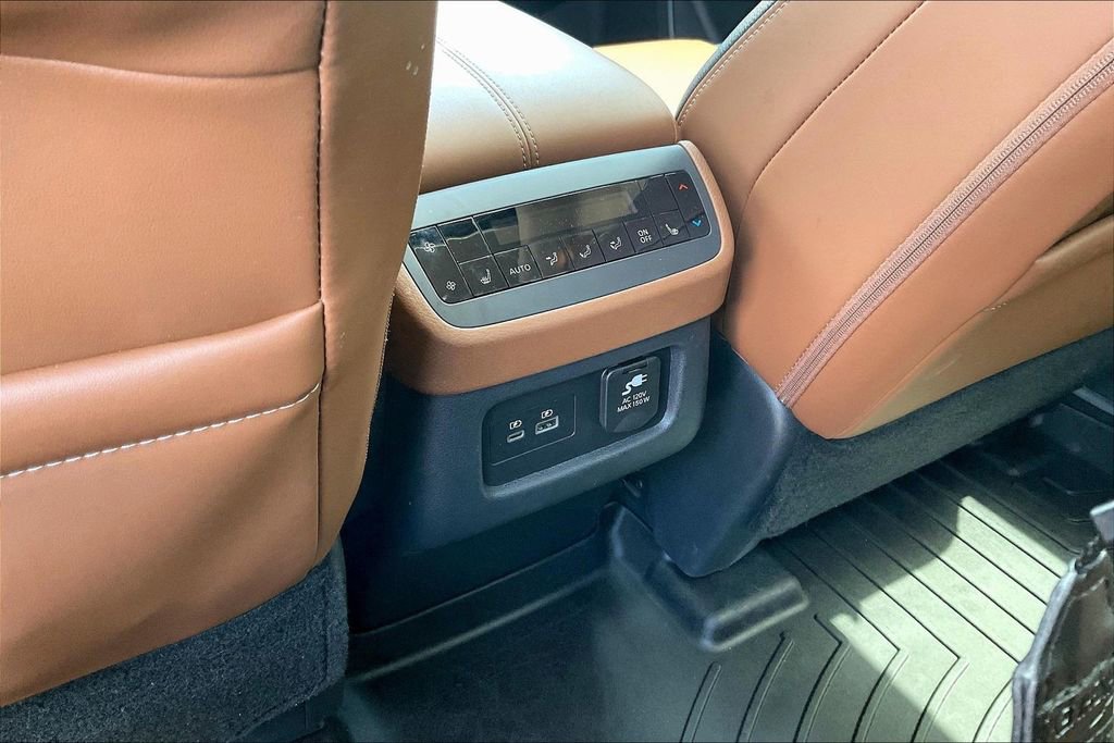 Used 2024 Nissan Pathfinder Platinum w/ Cargo Package FWD image 24