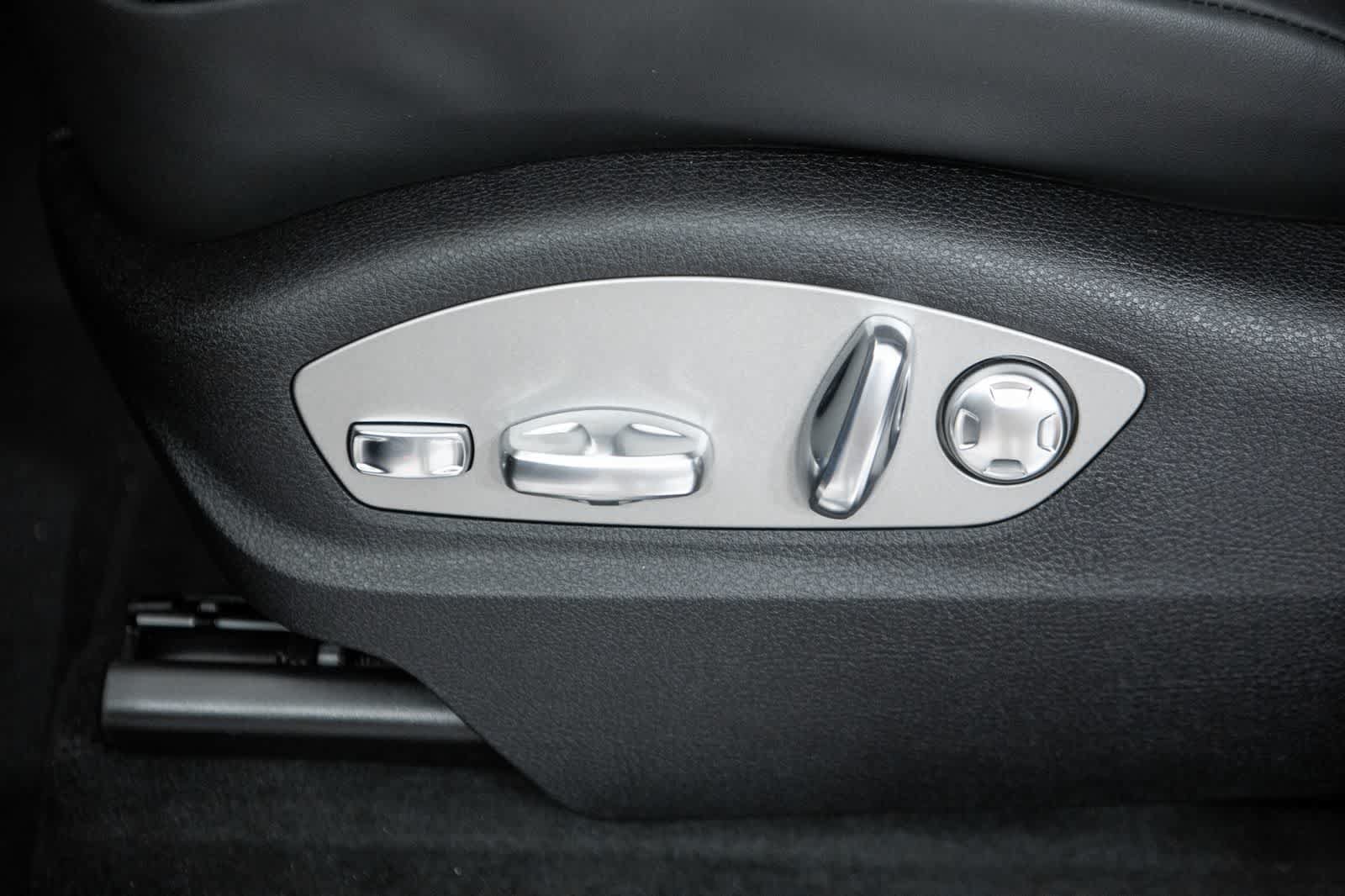 New 2026 Porsche Macan S AWD/4WD image 23