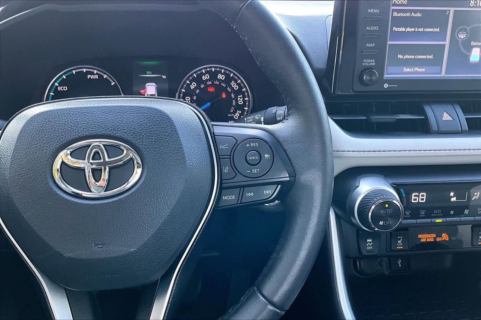 Certified 2021 Toyota RAV4 XLE w/ Convenience Package AWD/4WD image 25