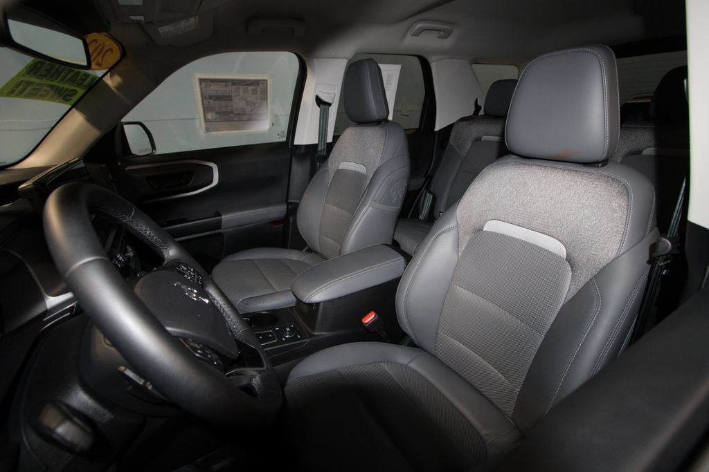 Used 2025 Ford Bronco Sport Badlands AWD/4WD image 4