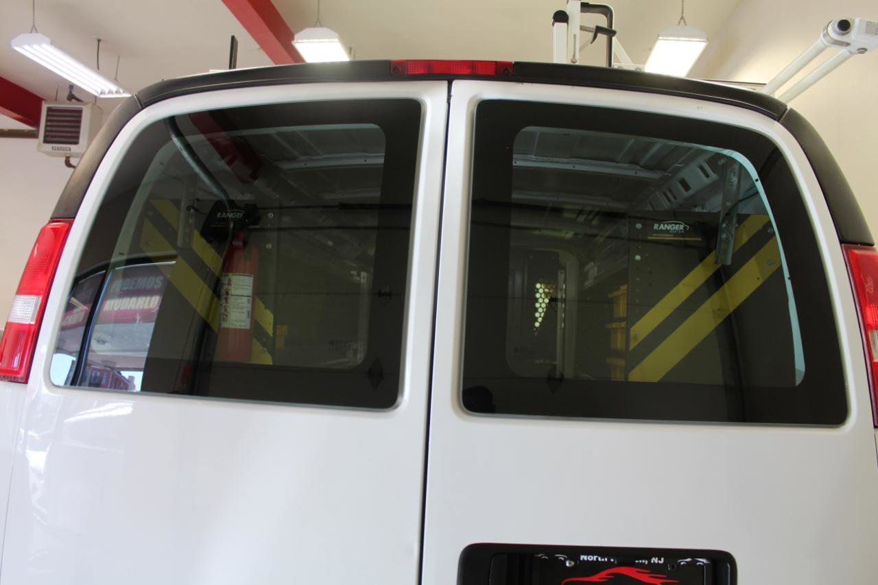 Used 2020 GMC Savana 2500 w/ Driver Convenience Package RWD image 5