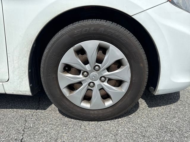 Used 2015 Hyundai Accent GLS image 11