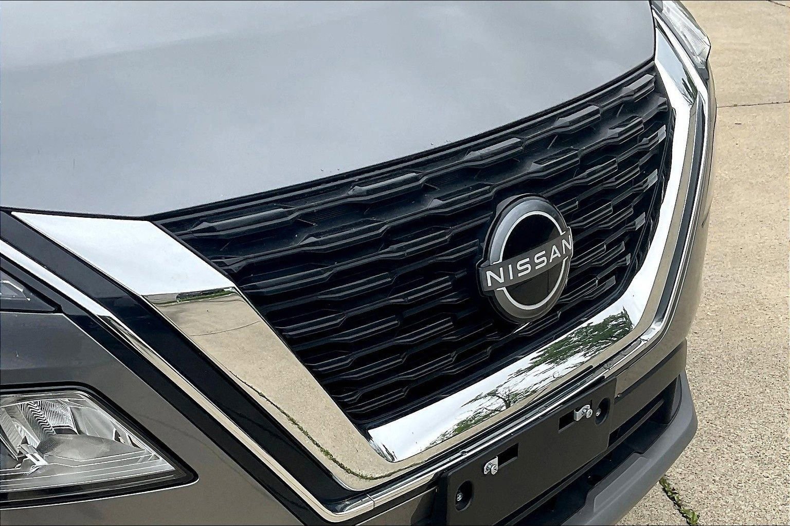 Certified 2023 Nissan Rogue SV image 35