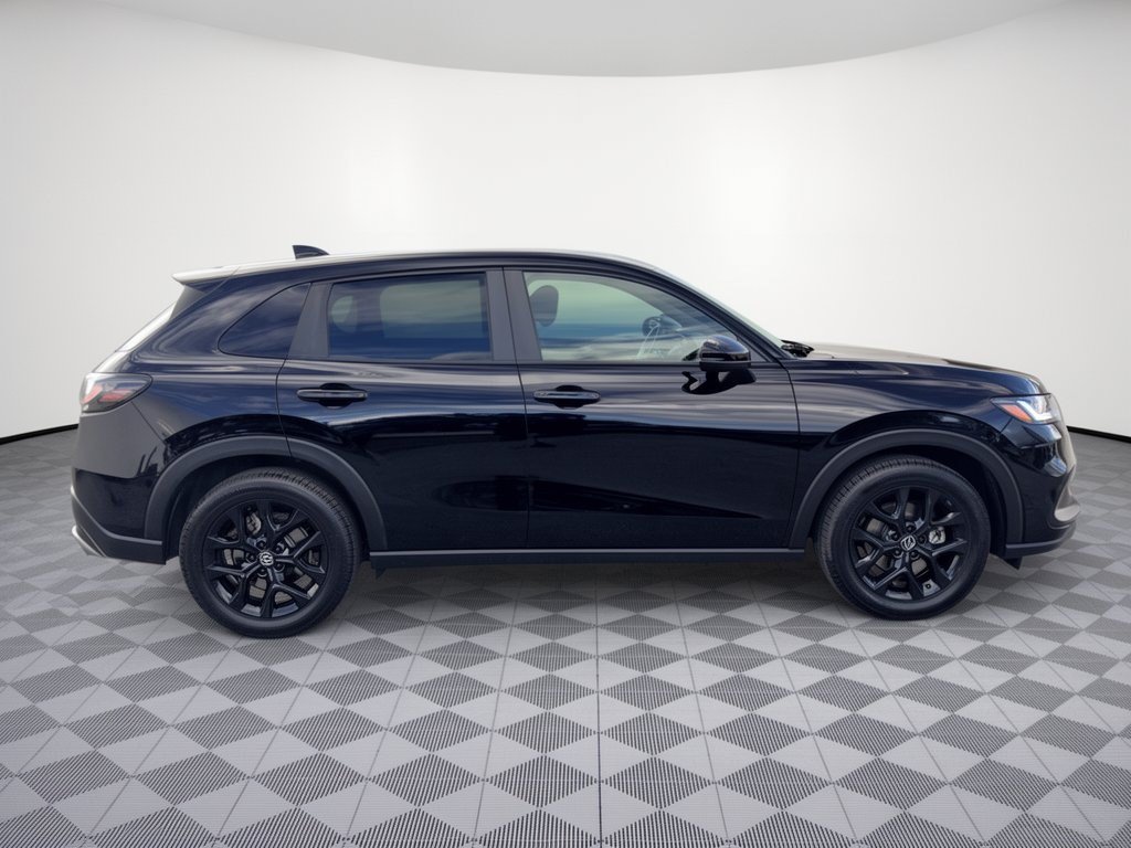 Used 2023 Honda HR-V Sport image 8