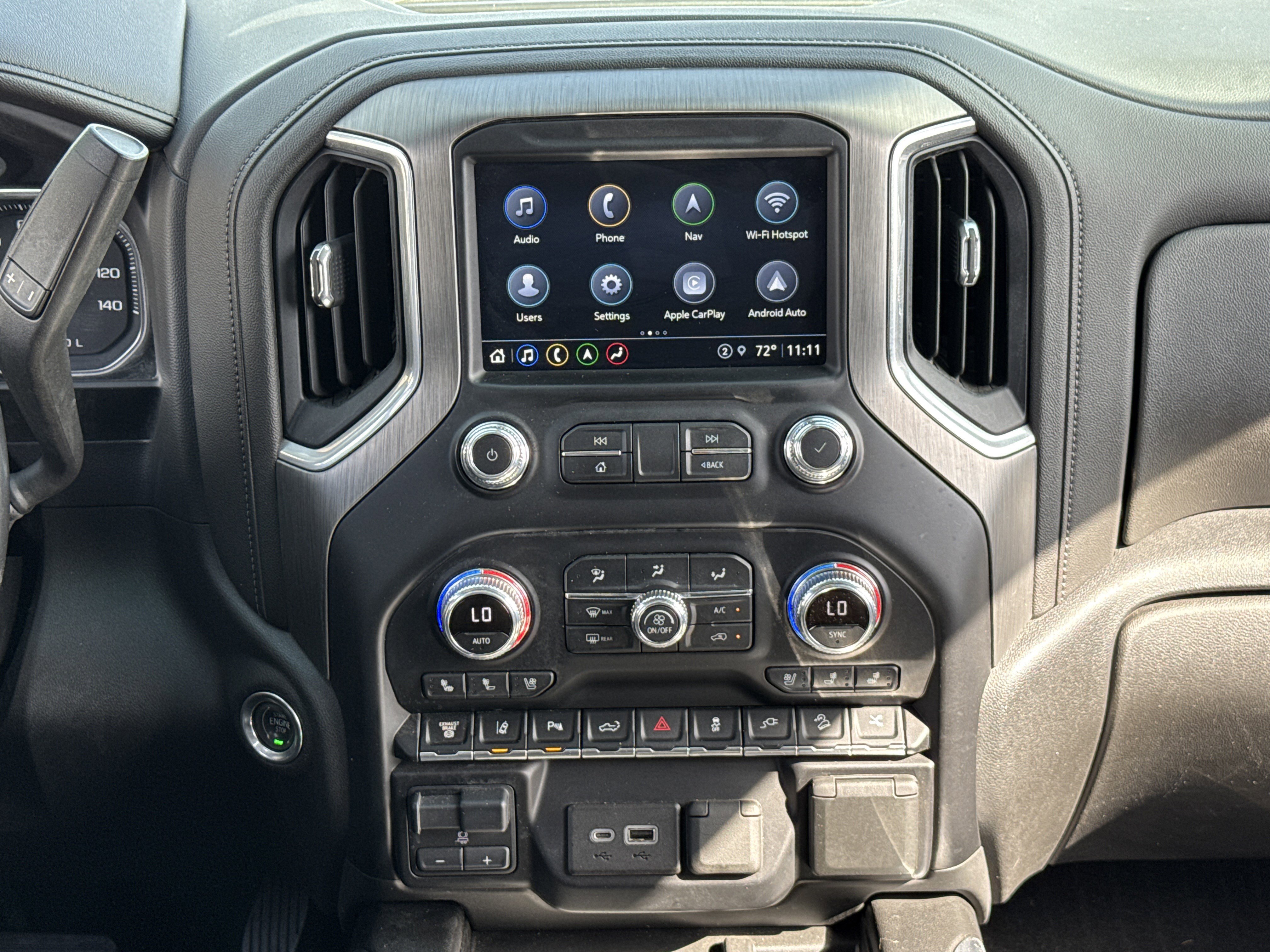 Used 2022 GMC Sierra 3500 Denali w/ Denali Black Diamond Edition image 15