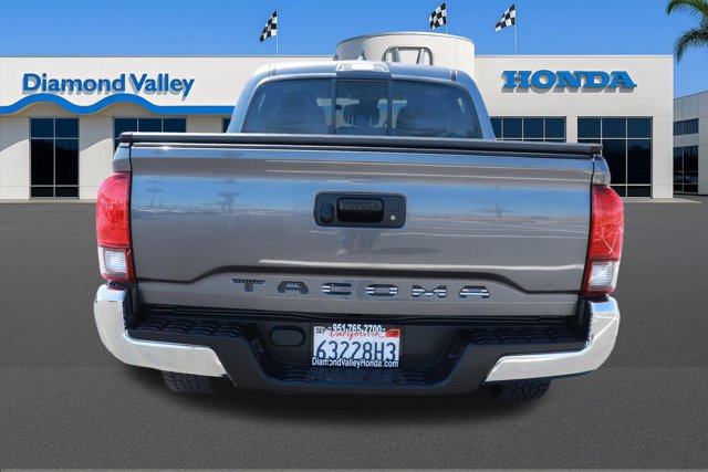Used 2021 Toyota Tacoma SR5 RWD image 5