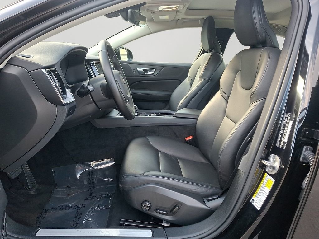 Used 2024 Volvo S60 B5 Core image 13