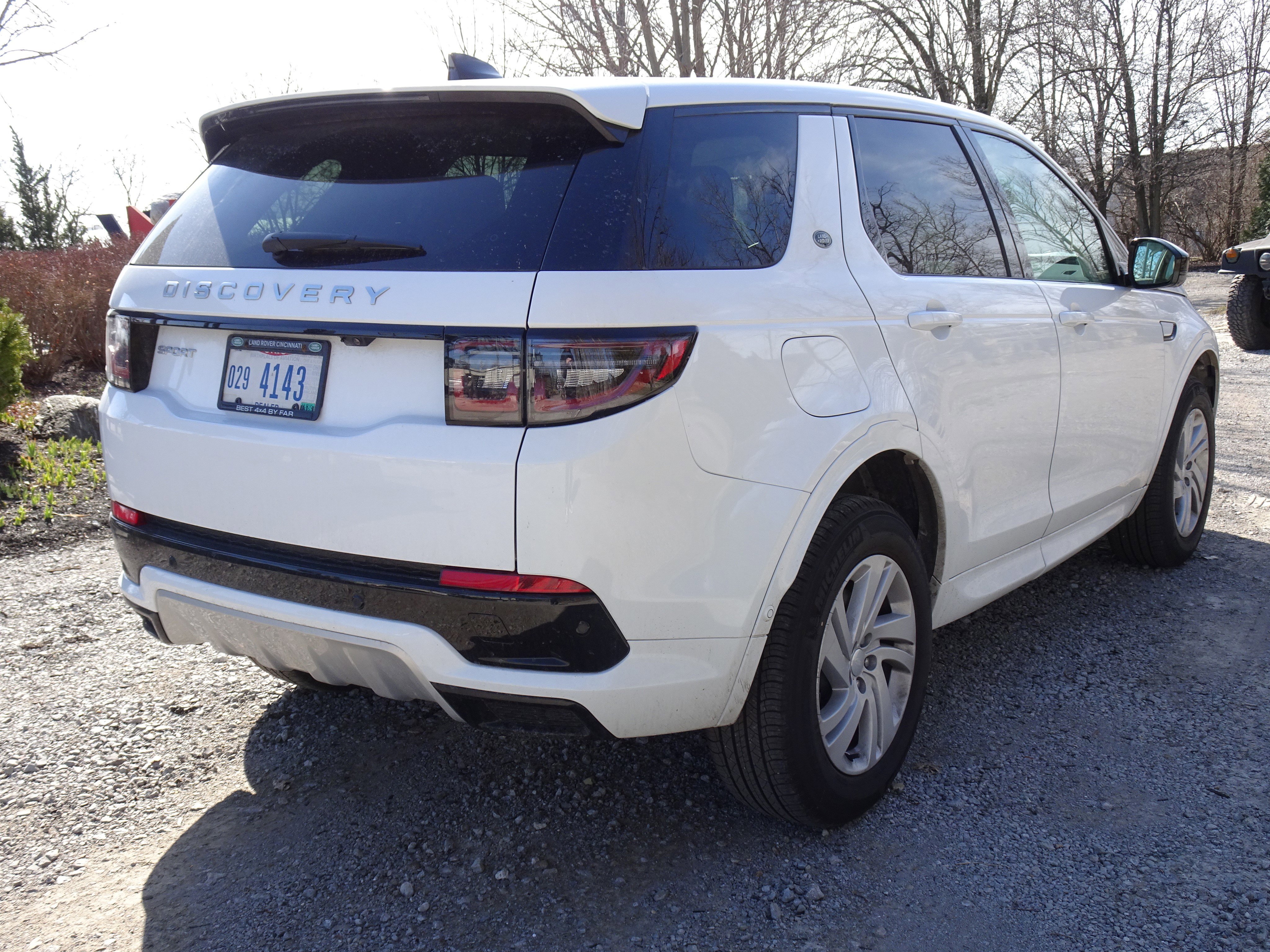 New 2025 Land Rover Discovery Sport S image 9
