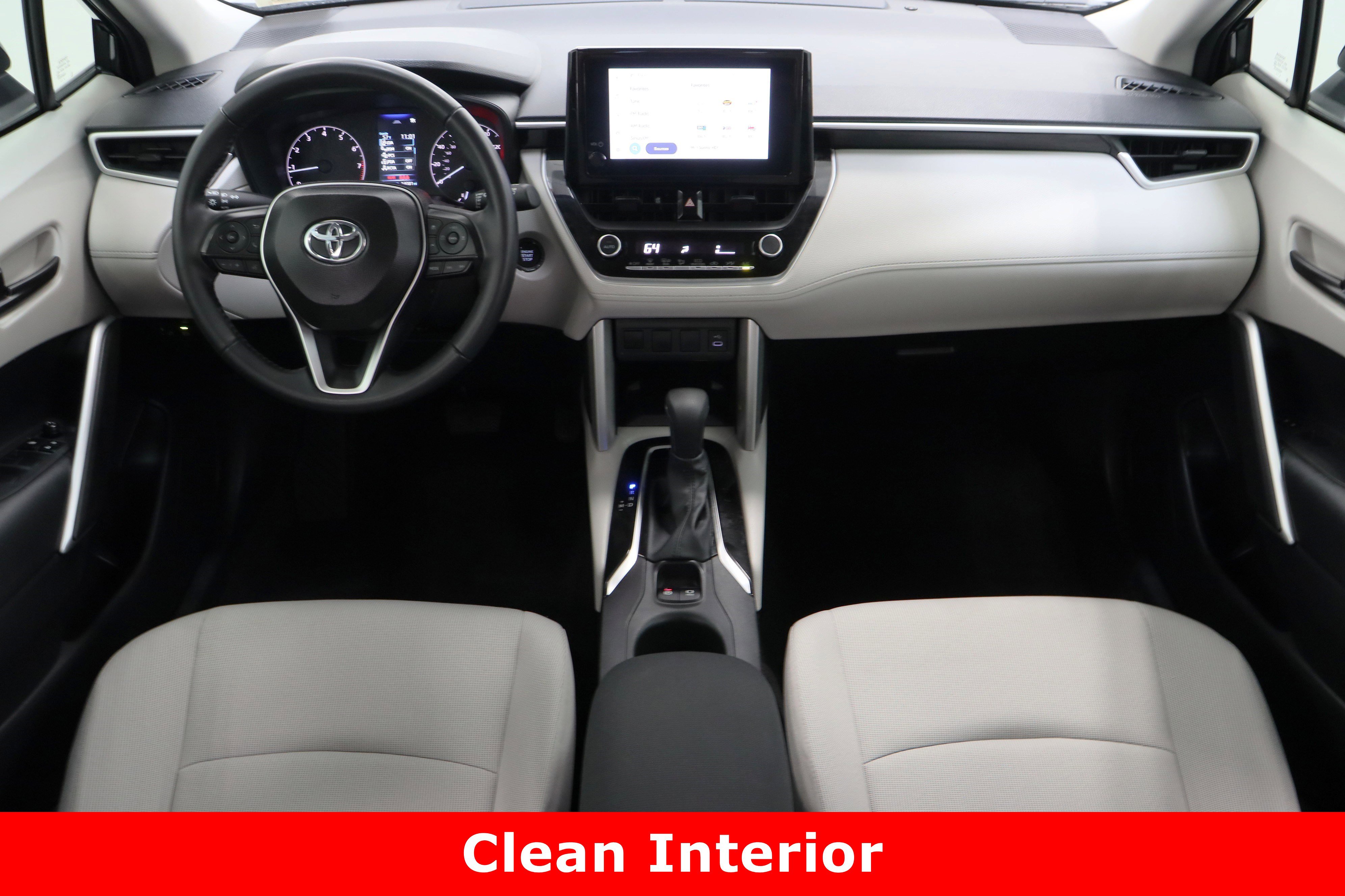 Certified 2025 Toyota Corolla Cross LE image 29