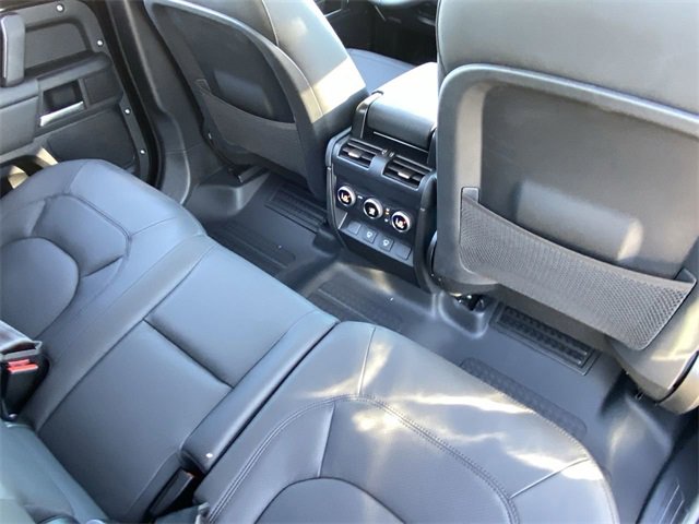 New 2025 Land Rover Defender 130 X-Dynamic SE image 14