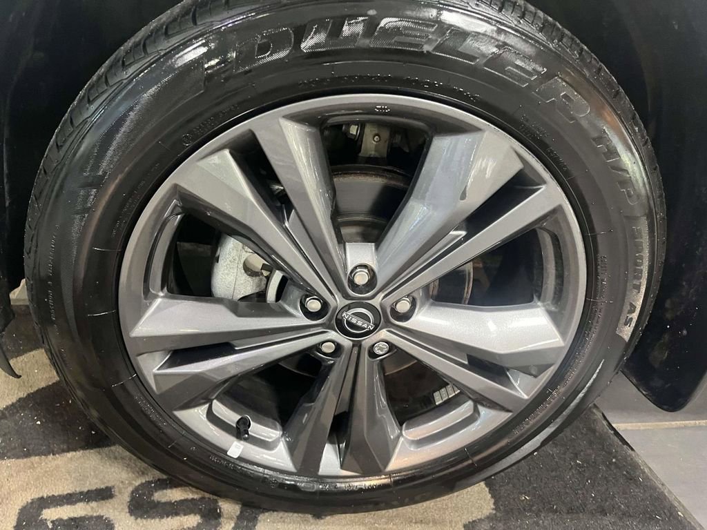 Certified 2023 Nissan Murano Platinum w/ Cargo Package image 10