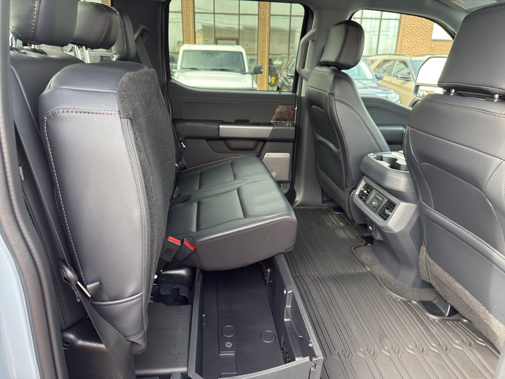 New 2026 Ford F350 Lariat w/ Black Appearance Package image 30